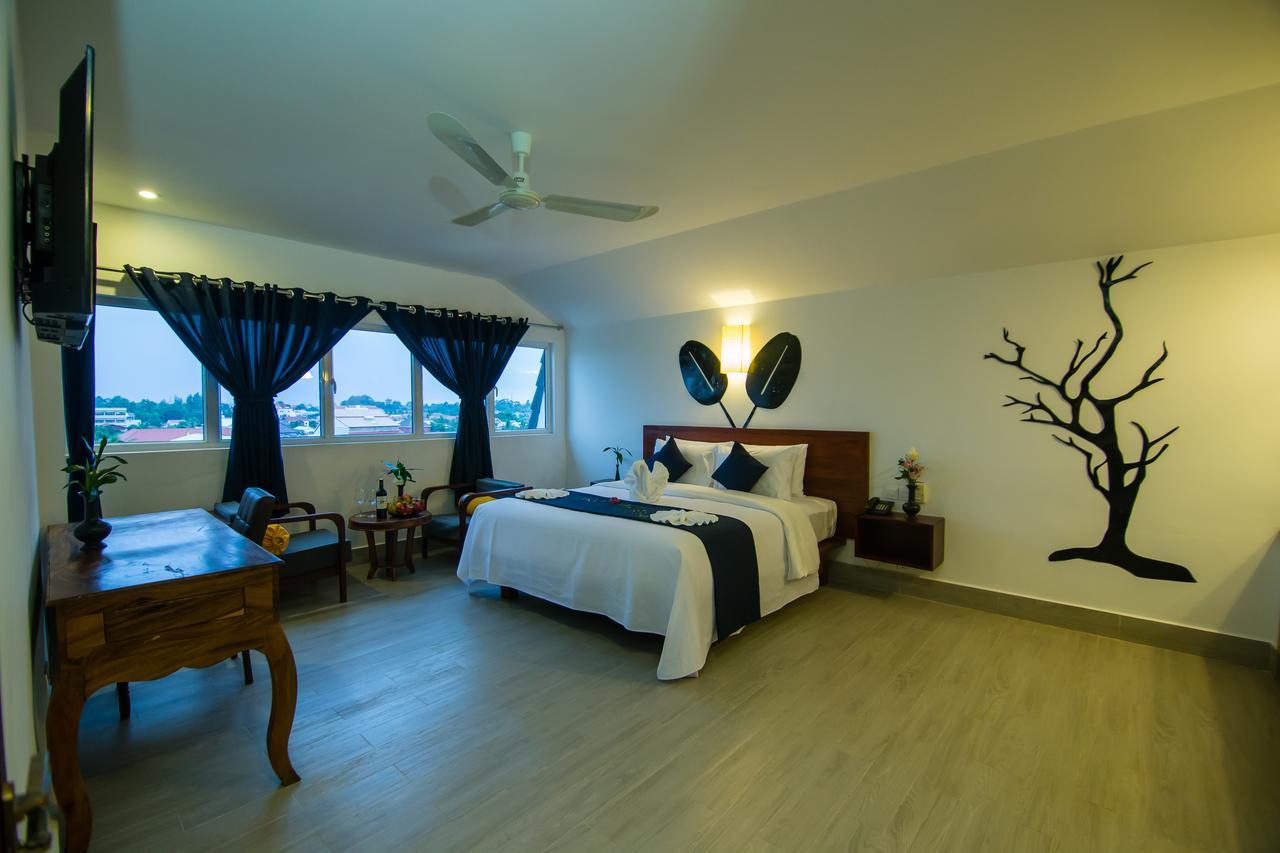 V Hotel And Apartment Siem Reap Exterior photo